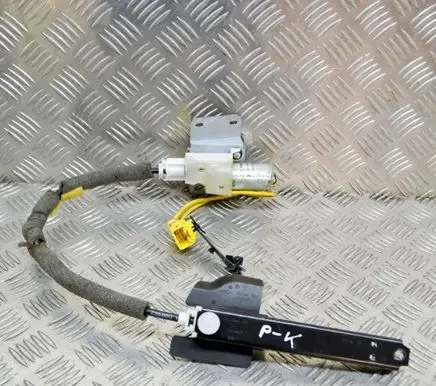 Volkswagen Phaeton Seat belt adjustment motor 560883904H 560973354D