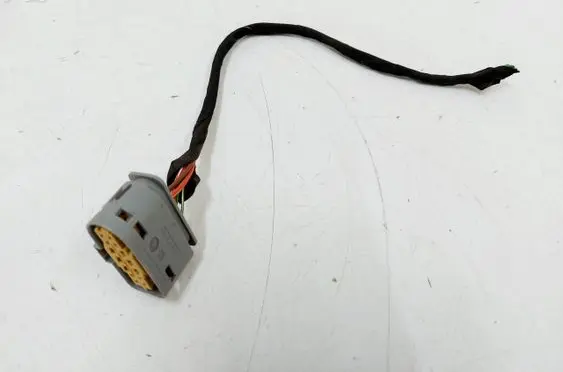 Mercedes-Benz EQC Headlight/headlamp wiring loom/harness A0525456026