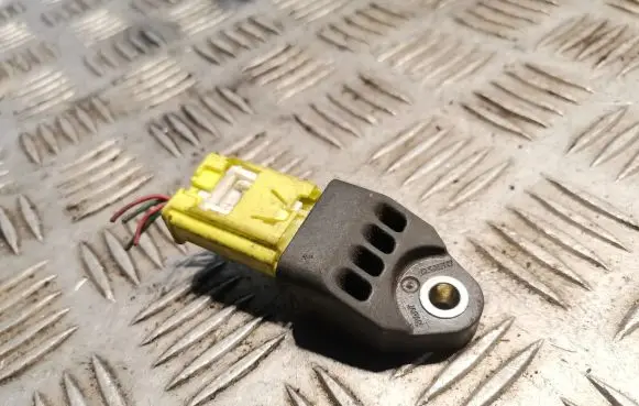 Lexus CT 200H Airbag deployment crash/impact sensor 8983175010