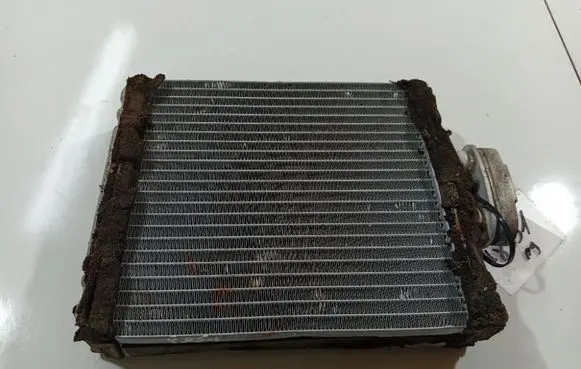 Skoda Fabia Mk1 (6Y) A/C cooling radiator (condenser) 