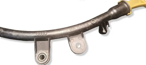 Seat Leon (5F) Oil level dip stick 06K115610E