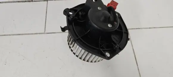 Iveco Daily 5th gen Heater fan/blower 570630200 B837