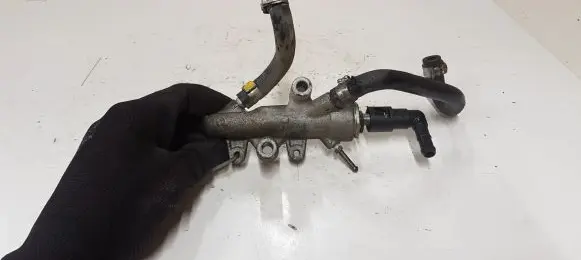 Opel Zafira B Fuel pressure regulator 55188200
