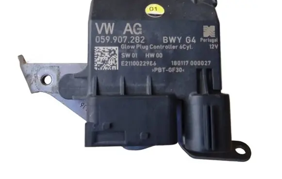Audi A7 S7 4K8 Glow plug pre-heat relay 059907282