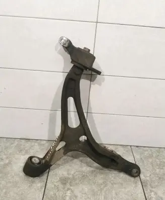 Mercedes-Benz R W251 Front lower control arm/wishbone