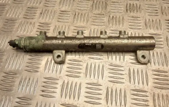 Opel Zafira B Fuel main line pipe 0445214095