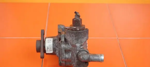 Renault Master III Power steering pump 491100915R 20MB45