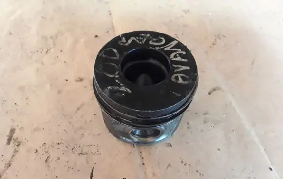 Dodge Avenger Piston NOCODE