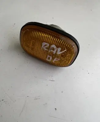 Toyota RAV 4 (XA20) Front fender indicator light