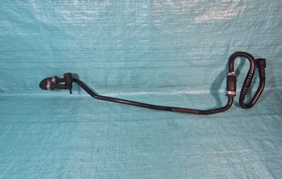 Volkswagen Touareg II Vacuum line/pipe/hose 7P6611931N