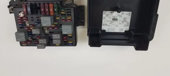 Chevrolet Blazer S10 Fuse module