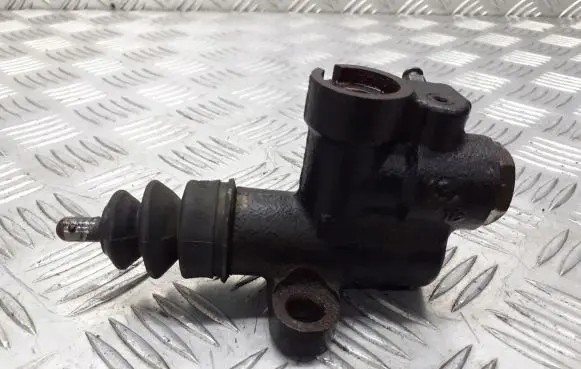 Subaru Forester SH Clutch slave cylinder 