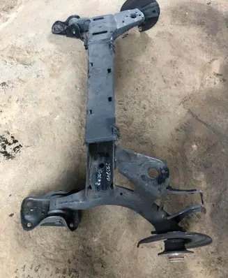 Volkswagen Golf VIII Rear axle beam 5q0501425