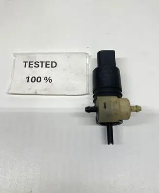 Volkswagen Touran I Windscreen/windshield washer pump 1T0955651A