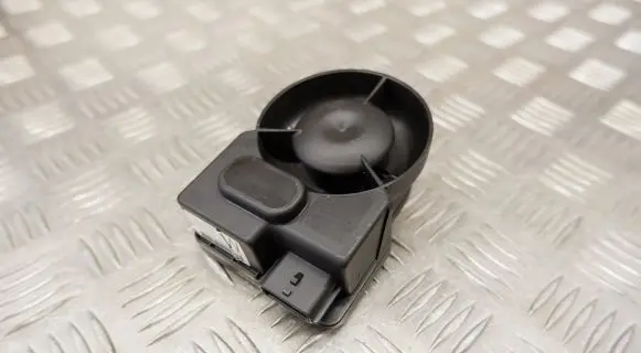 Toyota Auris E180 Alarm system siren 8904002020