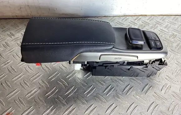 Lexus RX 450H Head unit multimedia control 5882248100 2372400753 8478048200C4