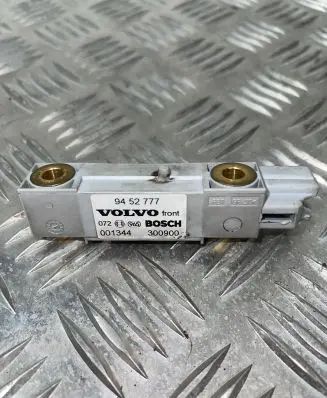 Volvo V70 Airbag deployment crash/impact sensor 9452777