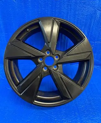R18 alloy rim