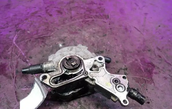 Ford Galaxy Vacuum pump 