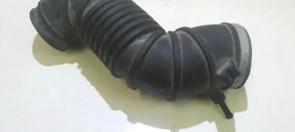 Mitsubishi Carisma Air intake hose/pipe mr126841