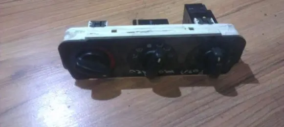 Ford Mondeo MK I Climate control unit 93bw18d451ae