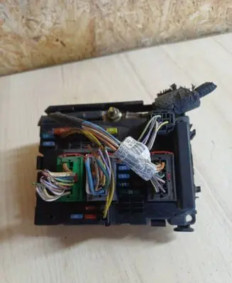 Peugeot 307 BSM Control unit 9650663880 42331528