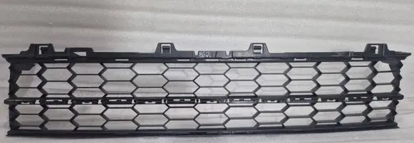 Skoda Superb B8 (3V) Front bumper lower grill