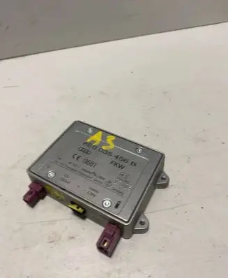 Audi A3 S3 8P Antenna control unit 8E0035456B 09103112