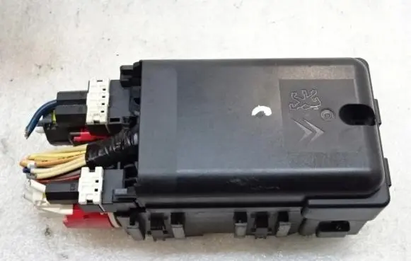 Peugeot 508 Fuse box set 9665492680