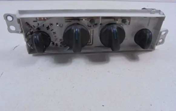 Chevrolet PT Cruiser Air conditioning/heating control unit 04885336AA