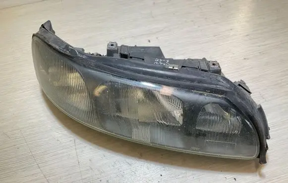 Volvo S60 Headlight/headlamp 8693582