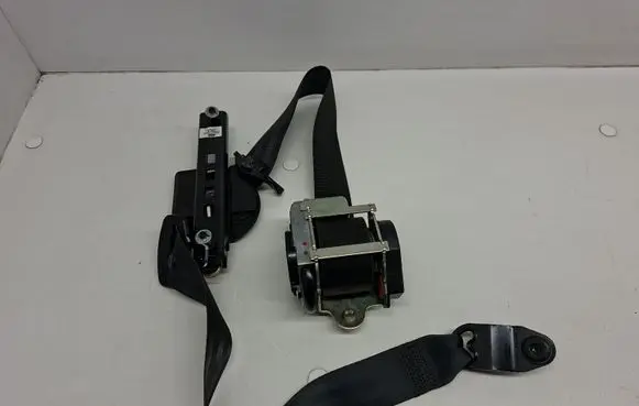 Land Rover Range Rover Evoque L538 Front seatbelt 620198300