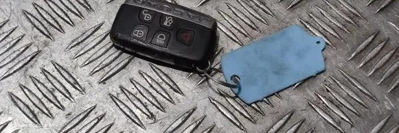 Jaguar XE Ignition key/card EW93