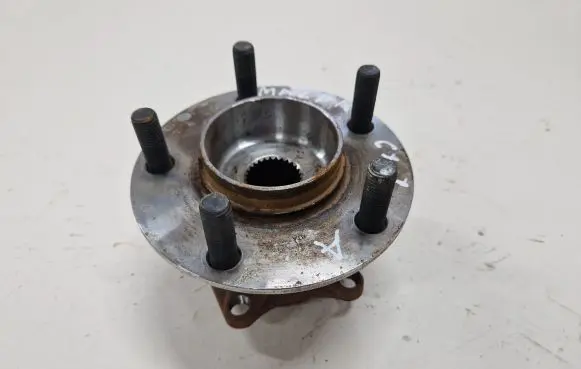 Mazda CX-7 Rear wheel hub H23051BTA