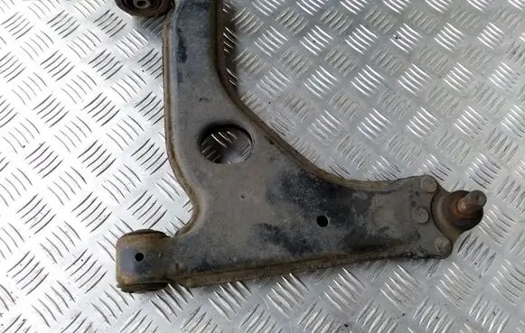 Opel Zafira B Front lower control arm/wishbone