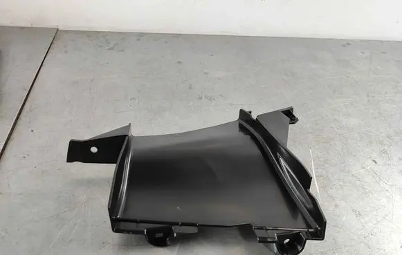 Intercooler air guide/duct channel