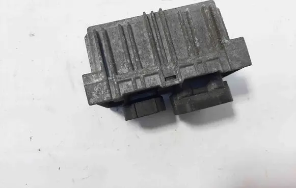 Glow plug pre-heat relay