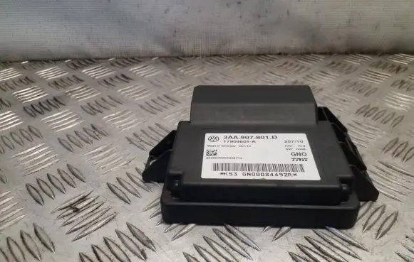 Volkswagen Sharan Hand brake control module 3AA907801D