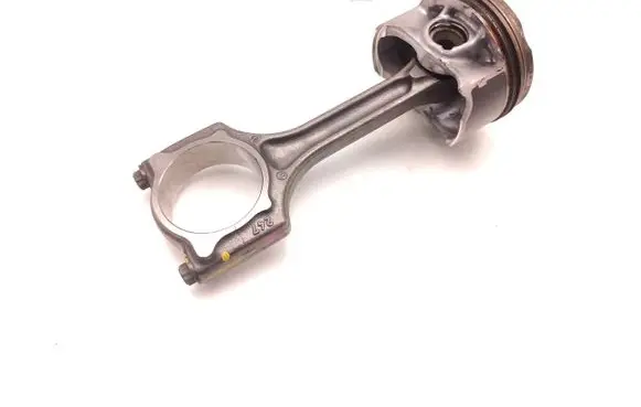 Opel Grandland X Piston with connecting rod D16XHT