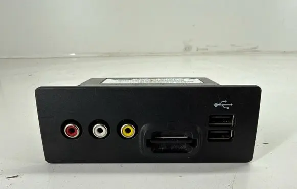 Ford Fusion II USB socket connector BT4T14F014AE