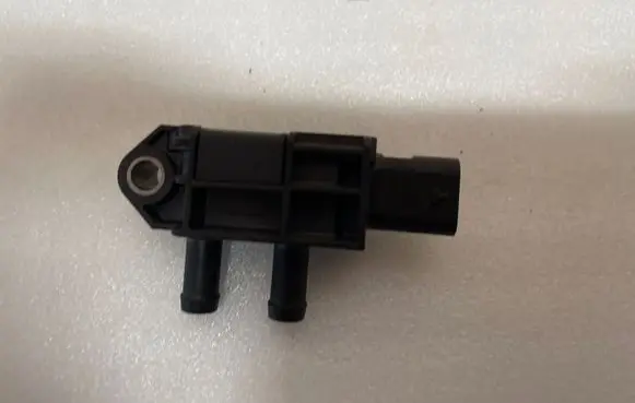 Audi A3 S3 8V Exhaust gas pressure sensor 04L906051F