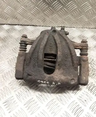 Toyota Avensis T250 Front brake caliper