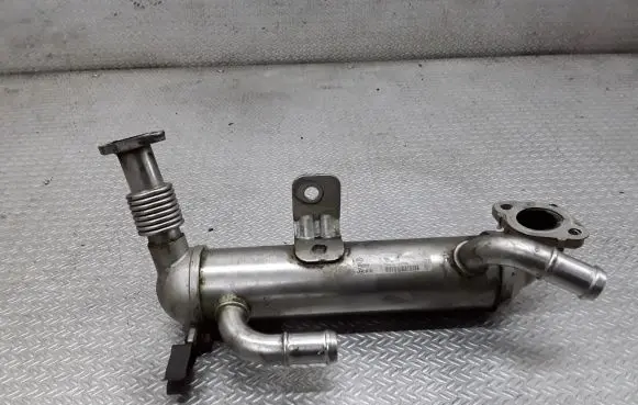 Hyundai i30 EGR valve cooler 284162A720