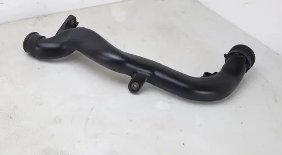 Volkswagen PASSAT B7 Intercooler hose/pipe 1K0145770R