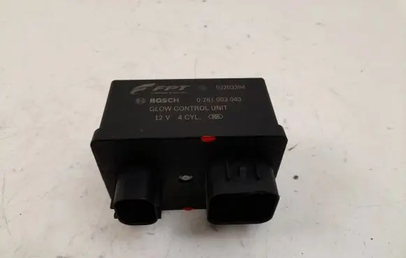 Opel Combo D Glow plug pre-heat relay 55203394 0281003043