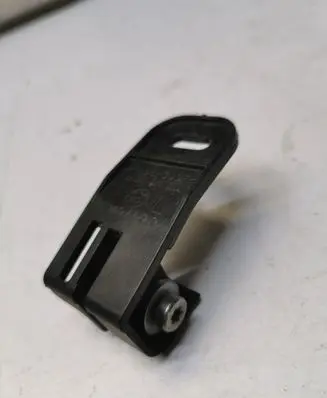 BMW 1 E81 E87 Headlight/headlamp mounting bracket 6940663