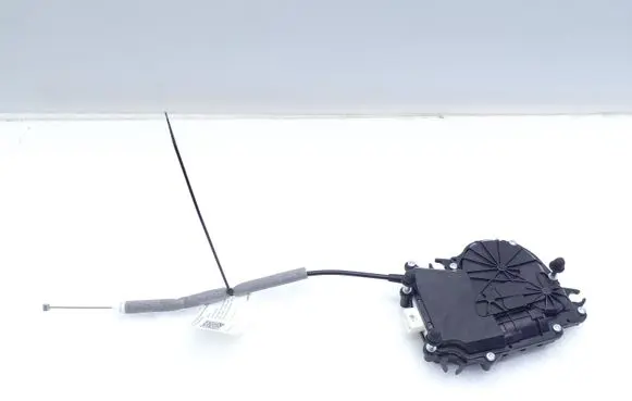 BMW 2 F45 Tailgate boot lock/latch motor 7348531