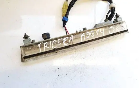 Subaru B9 Tribeca Third/center stoplight vc02020 vc02-020