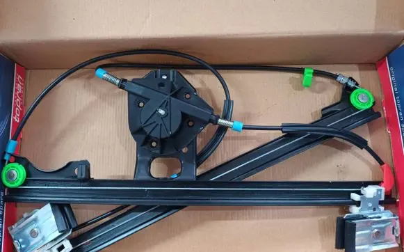 Volkswagen Golf III Front door manual window regulator 1H0837401B 103099755 371840000010