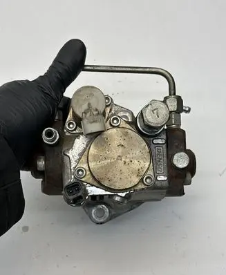 Subaru XV I Fuel injection high pressure pump 2940001083 AA030